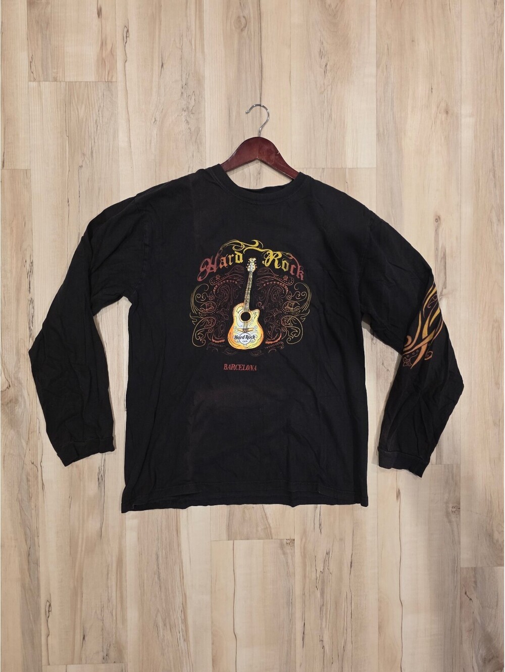 Vintage Y2K Hard Rock Cafe Barcelona, Spain Black Long Sleeve T-Shirt Large
